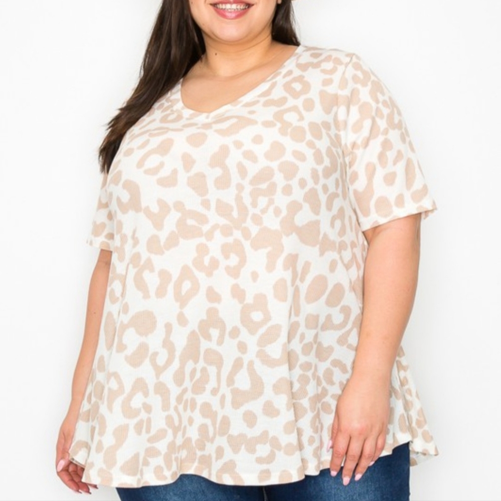 PLUS SIZE V-NECK LEOPARD PRINT TUNIC 1X-3X